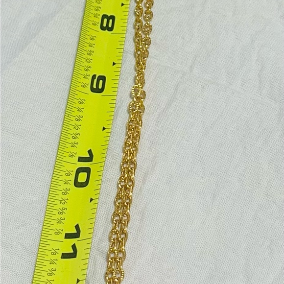 24” Goldtone Necklace w/ 2” Screw Pendant - Picture 5 of 10